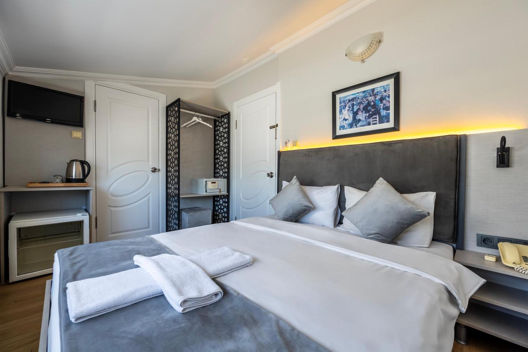 Taksim Trust Hotel Istanbul Ngoại thất bức ảnh
